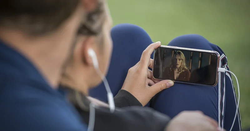 Muttertagssprüche für Karte versus WhatsApp versus Instagram